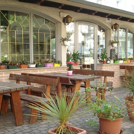 La Quercia Hotel Lignano Sabbiadoro Bagian luar foto