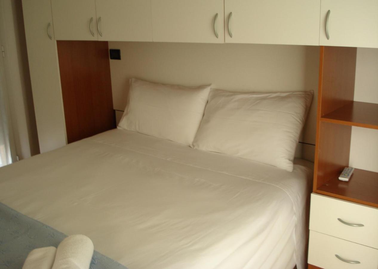 La Quercia Hotel Lignano Sabbiadoro Bagian luar foto